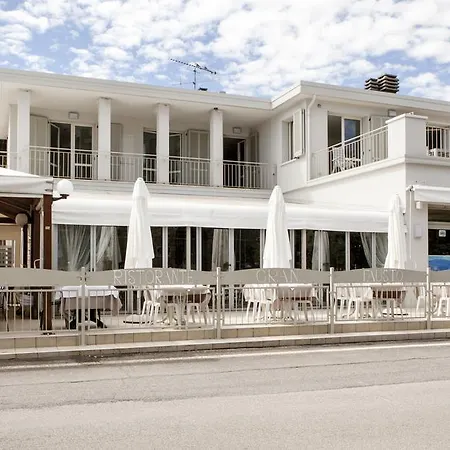 Apartamento Gran Fausto Flats